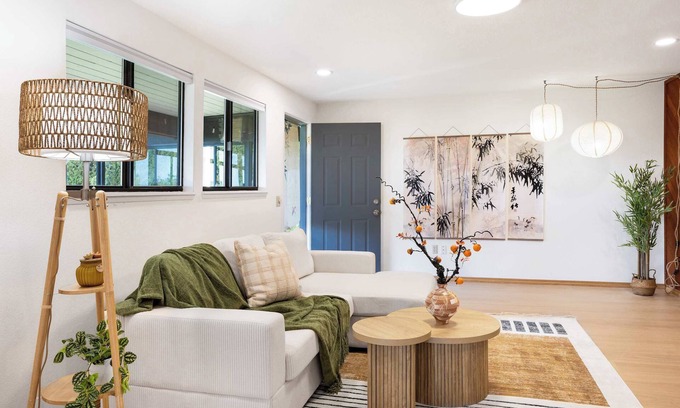 Bellevue House | Bellevue Somerset 2BR w/Sunroom & Sweeping Views