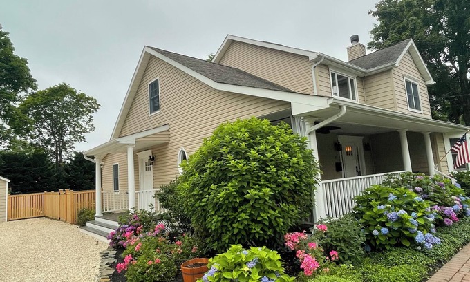 Bellport Cottage | Bellport Village Modern Cottage with Pool