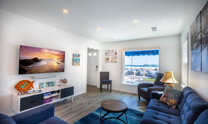 Belmont Shore House | Belmont Shore Beach Stays for 31+ nights gets 35% discount off of Published Rate