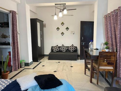 Beltola House | Beltola serenity homestay