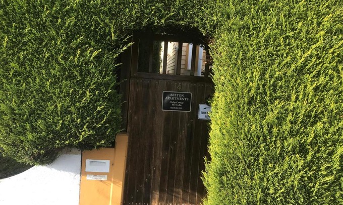 South Hobart Apartment | Belton Apartments-Hedge Cottage