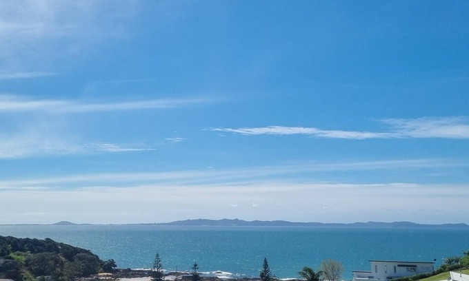 Cable Bay House | Belvedere Amazing views