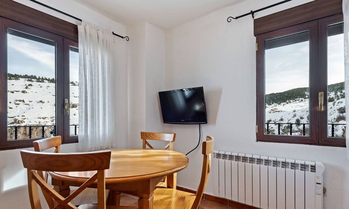 Gudar Apartment | Belvilla by OYO Apartment in Gudar