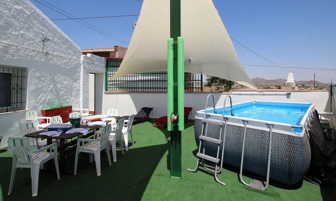 Cuesta Blanca de Arriba House | Belvilla by OYO Casa del pino