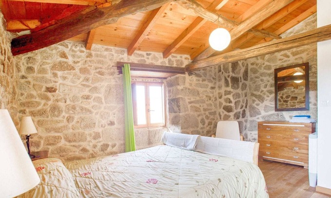 Panton Other | Belvilla by OYO Casa Ribeira Sacra