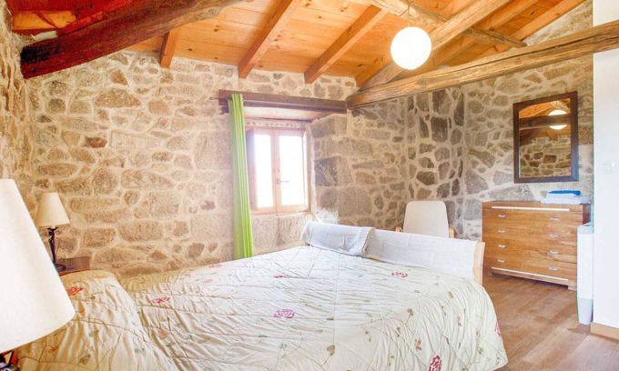 Panton Other | Belvilla by OYO Casa Ribeira Sacra