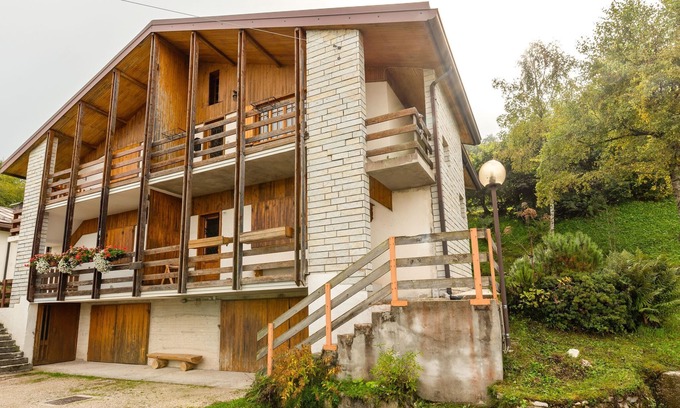 Belluno Ski Chalet | Belvilla by OYO Chalet Nevegal
