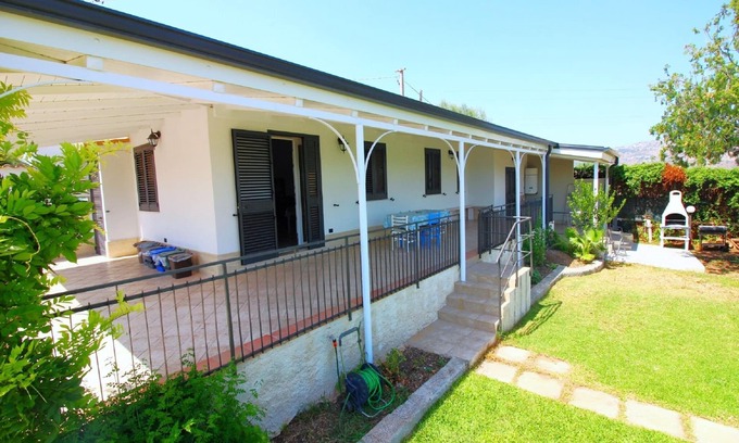 Solarino House | Belvilla by OYO holiday home with private pool