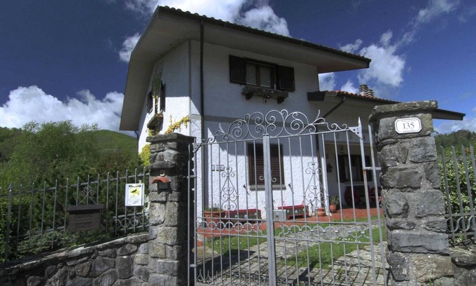 Bardalone House | Belvilla by OYO Il Cerro