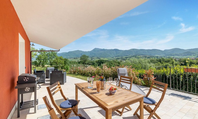 Matelica Apartment | Belvilla by OYO La Casa del Verdicchio