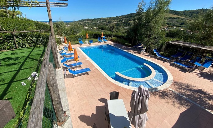 Massignano House | Belvilla by OYO SafariTent Lodge 5