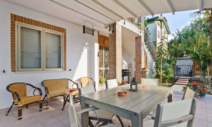 Saludecio Apartment | Belvilla by OYO Spacious Apartment near Saludecio
