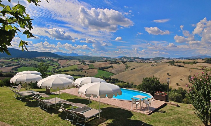 Arcevia Apartment | Belvilla by OYO Tramonto
