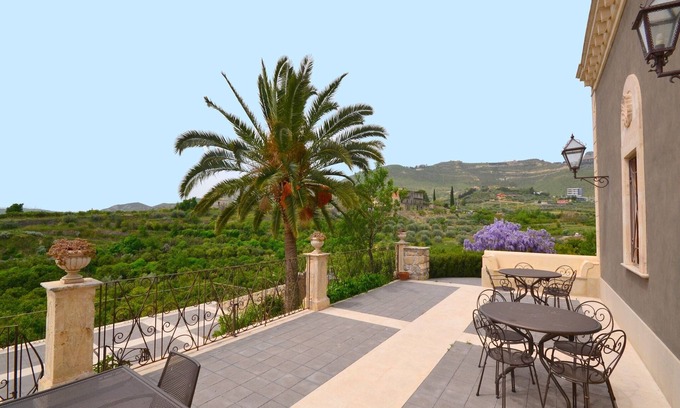 Centuripe Villa | Belvilla by OYO Vecchia Dimora Resort