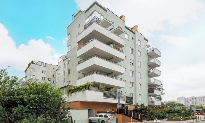 Gorce Apartment | Bemowo Comfort Apartment with Garden