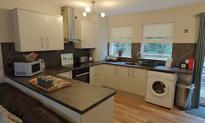 Tarbet Cottage | Ben Reoch Cottage - Loch Lomond & Arrochar Alps