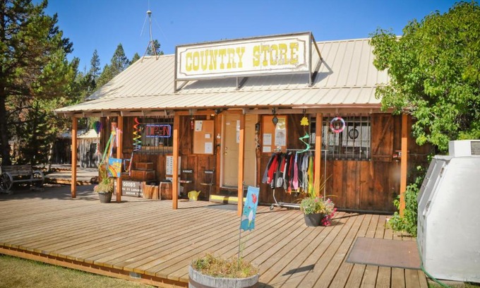 Three Rivers Resort | Bend-Sunriver Camping Resort 24 ft. Yurt 12
