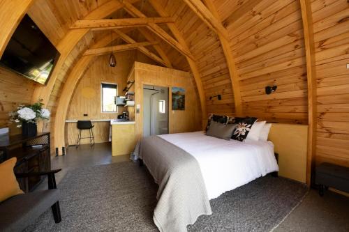 Ettrick Cabin | Benger Garden Chalets