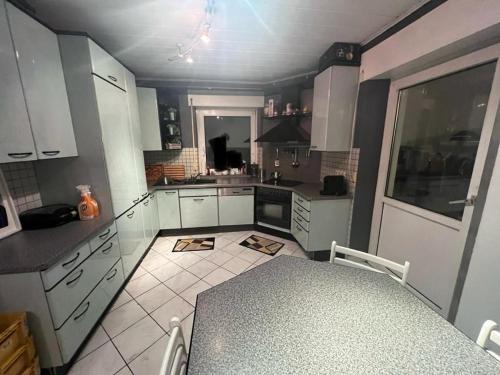Diedenbergen Apartment | Benk 24H Apartment Nr 1 Perfekt für bis zu 6 Personen