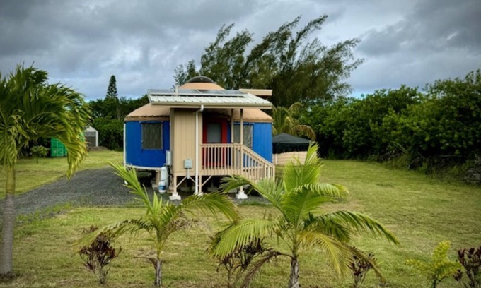 Discovery Harbour Cottage | BenTiki's Yurt in Waiohinu