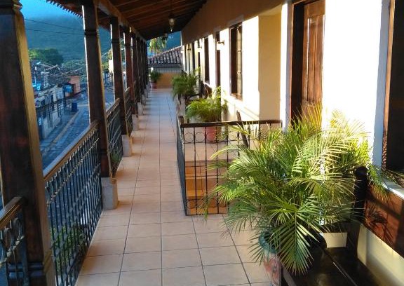 Copan Ruinas Bed & Breakfast | Berakah B&B- Central Park