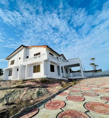 Winneba Apartment | BERG'S BEACH HOUSE