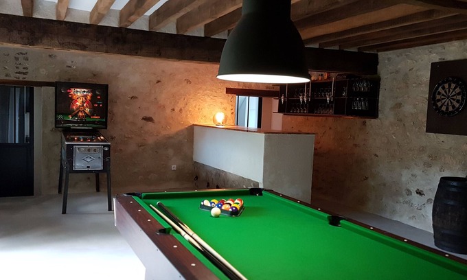 Neuville-Bosc House | Bergerie du Vexin, billiards & garden