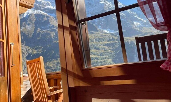 Gimmelwald House | Berggasthaus Tschingelhorn - only accessible on foot (2 hour hike)