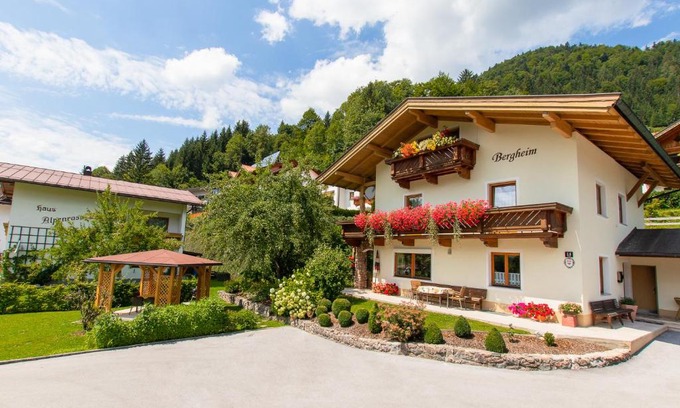 Walchsee Apartment | Bergheim Komfort Ferienwohnungen