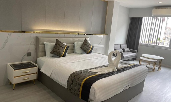 Tak Hotel | Berich Hotel