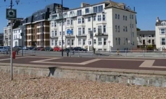 Southsea Apartment | Berkeley By the Beach