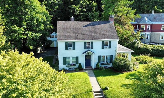 Adams House | Berkshire Mountain Escape: family retreat open now for fall color and skiing!