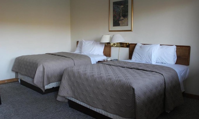 Austerlitz Hotel | Berkshire Travel Lodge