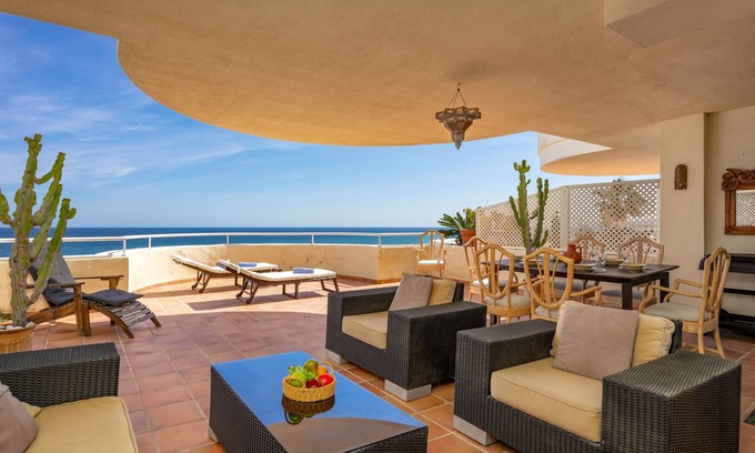 Buenas Noches Apartment | Bermuda Beachfront Living by Lica Homes