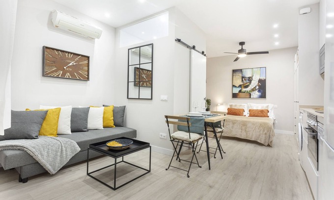 Hispanoamerica Apartment | Bernabeu Comfort apartment in Madrid