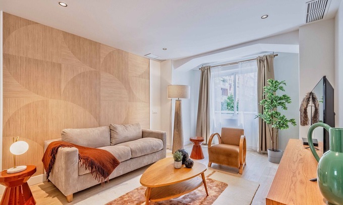 Nueva Espana Apartment | Bernabeu Place I apartment in Madrid