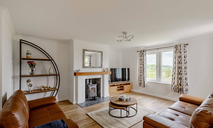 Torthorwald Cottage | Berryrigg Cottage - a cottage that sleeps 6 guests in 3 bedrooms