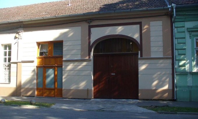 Senta Apartment | Berta Apartman