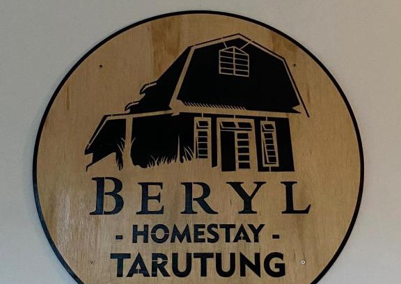 Parmonangan House | BERYL HOMESTAY