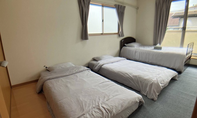 Sumida Hotel | Beside 3 Train Stations. Contains of 3 Baths in Tokyo Downtown Asakusa and Ueno