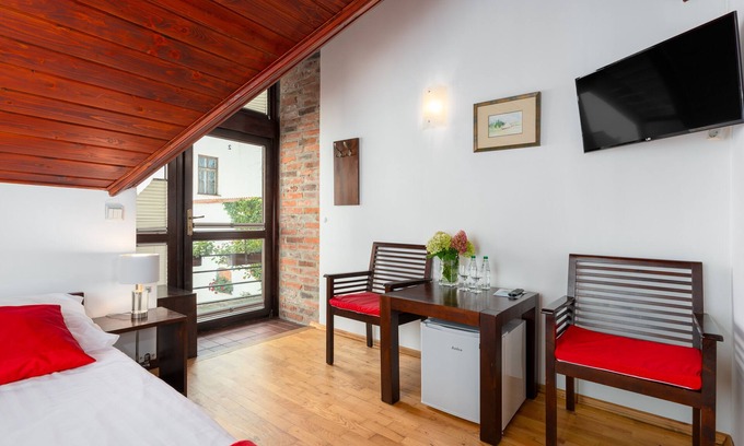 Nieledwia Hotel | Beskid