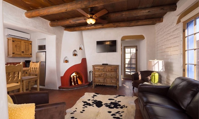 Historic Eastside House | Besos - Walk to the Plaza, Kiva Fireplace