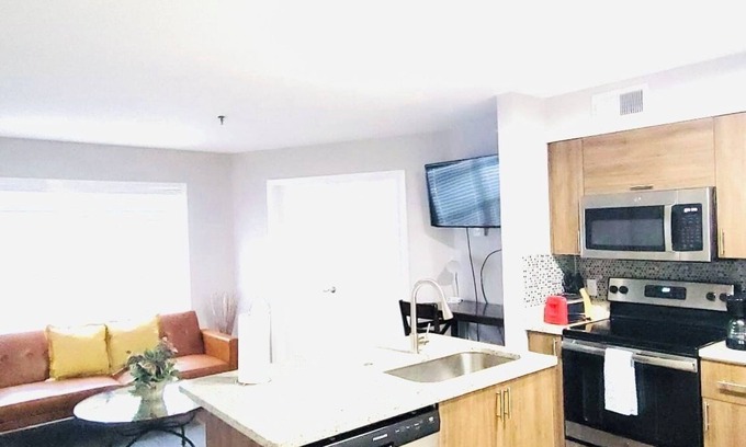 Florida Central Atlantic Coast Apartment | Best Apartment in Kissimmee ! 1 Free dinner !