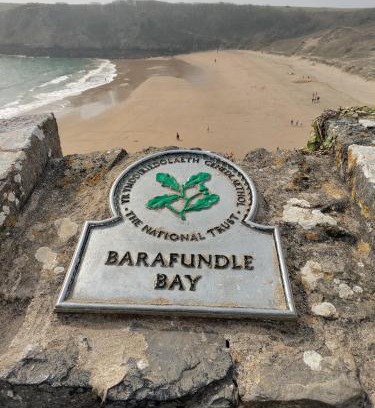 Walwyn's Castle House | Best Beach 2025 "Little Haven" & The Hidden Gem