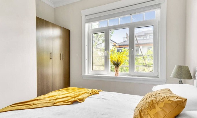 Arbutus Ridge House | Best Coach House On the West Side of Vancouver