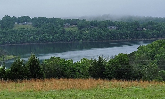 Mountain Home Condo | Best Dam View! Lake access, Lake & Dam view+room to roam.