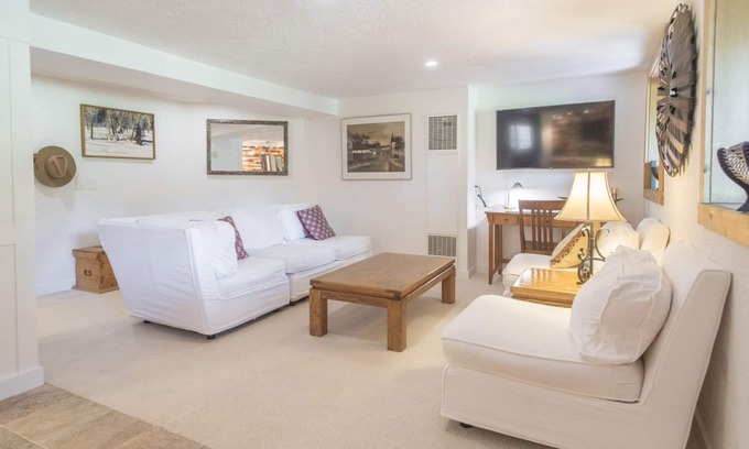 Ketchum Condo | Best Deal, small 2 bedroom unit