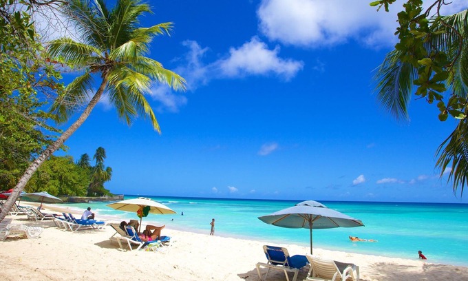St. Lawrence Gap Hotel | Best Find! With Outdoor Pool, Free Parking, Close to Dover Beach