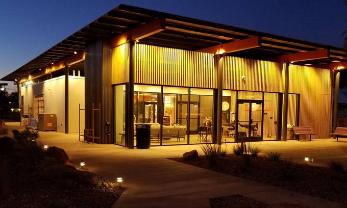 Kanab Hotel | Best Friends Roadhouse and Mercantile