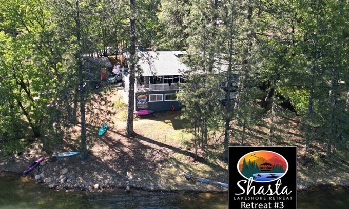 Lakehead House | Best Lakefront Location on Shasta Lake - Marina - Shasta Lakeshore Retreat #3